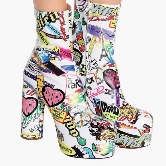 Vetements Graphic Print Platform Booties - Picture 3 of 4